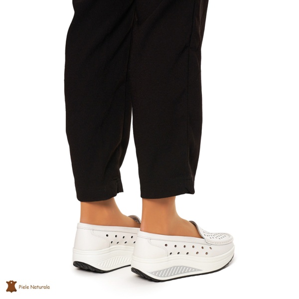 Mocasini Dama Piele Naturala perforati cu talpa groasa CRL0079 ALB - Img 4