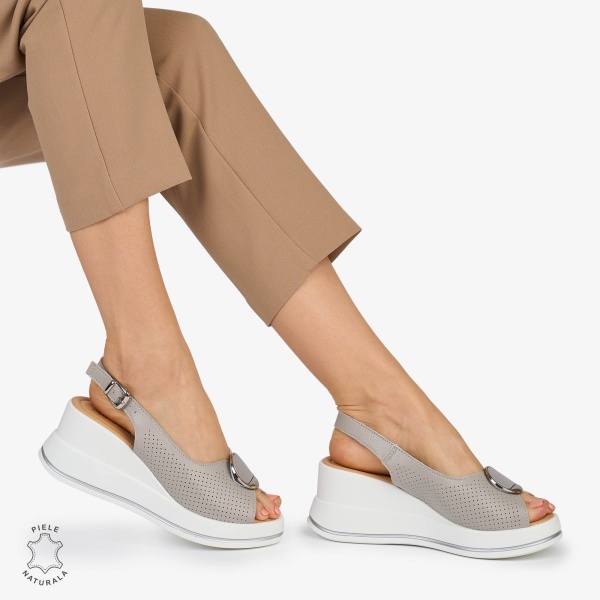 SANDALE Dama Piele Naturala CU TALPA INALTA SI ACCESORIU METALIC CRL1047 Culoare: GRI - Img 2