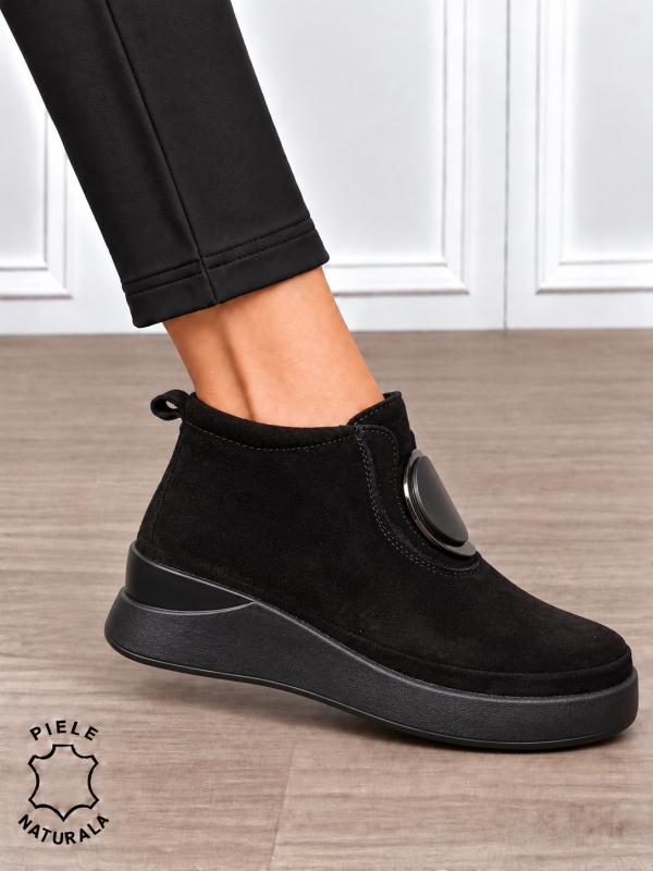 Ghete damă din piele naturală Intoarsa cu accesoriu metalic decorativ CRL1903 NEGRU - Img 2
