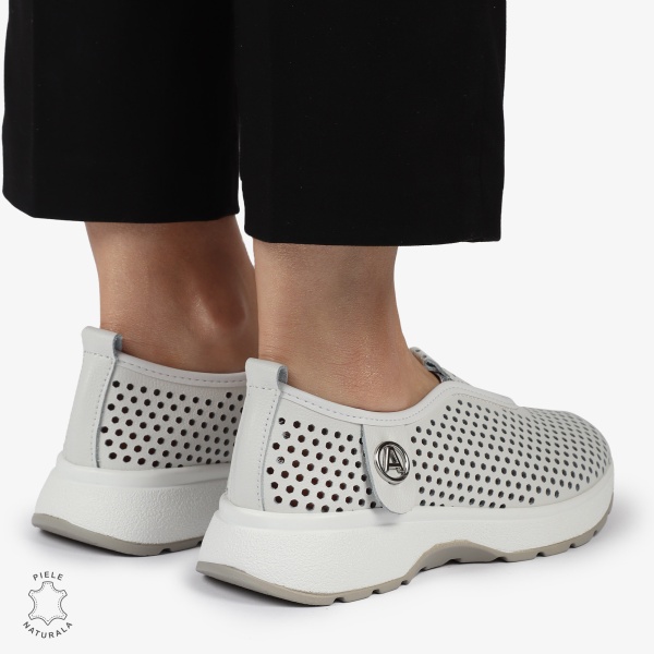 PANTOFI CASUAL dama din Piele naturala Perforata TIP SLIP-ON CRL1415 ALB - Img 2