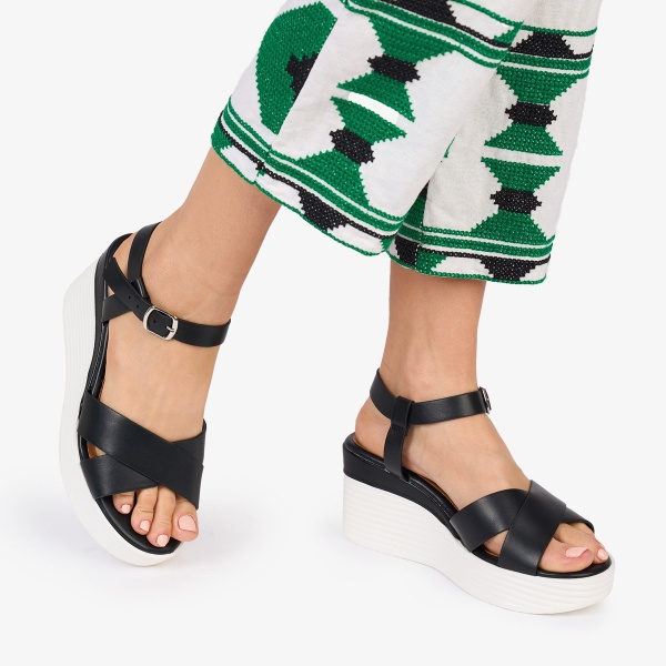 SANDALE dama Piele ECOLOGICA CU PLATFORMA CRL1015 Culoare: NEGRU - Img 2