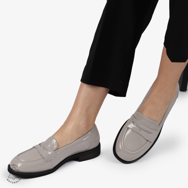 Mocasini dama din Piele Naturala LACUITA CU CATARAMA CRL1366 GRI - Img 3