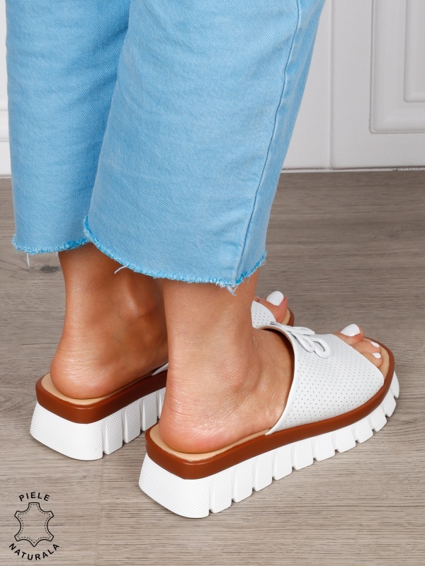 Papuci Damă din Piele Naturală cu Detalii Perforate și Talpă Groasă CRL1264 ALB - Img 2