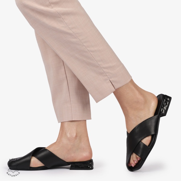PAPUCI Dama Piele NaturalaCU MODEL PE TOC CRL1395 NEGRU - Img 2