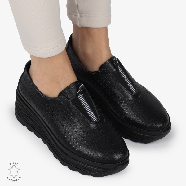 Pantofi Casual dama PERFORATI din Piele naturala CU DESIGN PE TALPA SLIP-ON CRL1338 NEGRU - Img 2