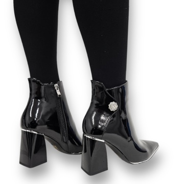Botine DAMA Elegante din PIELE Ecologica Lacuita cu FERMOAR si Stras CRL0935 CULOARE: Negru - Img 4