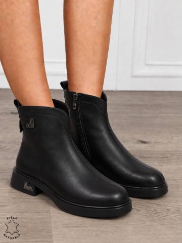 Ghete damă din piele naturală cu design clasic și talpă confortabilă CRL1856 NEGRU - Img 2