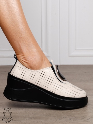 Pantofi damă din piele naturală model comod cu element decorativ frontal CRL1443 BEJ - Img 2