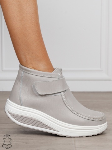 Ghete damă din piele naturală cu închidere velcro CRL1841 GRI