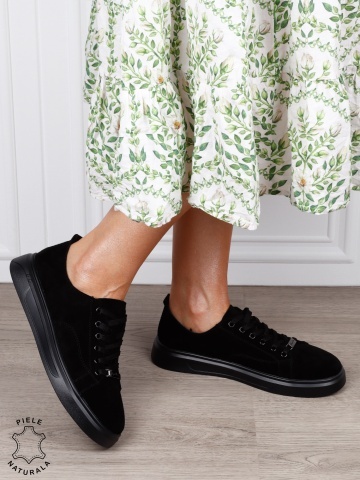 Pantofi casual damă din piele întoarsă naturală cu detaliu decorativ frontal CRL1821 NEGRU - Img 2