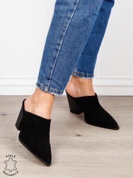 Pantofi dama eleganti cu toc gros si varf ascutit din piele naturala intoarsa CRL1609 Negru