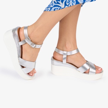 SANDALE dama Piele ECOLOGICA CU PLATFORMA CRL1015 Culoare: Argintiu - Img 2