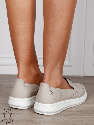 Mocasini Damă din Piele Naturală Perforata cu Accesoriu Metalic CRL1301 GRI - Img 3