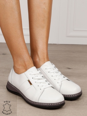 Pantofi casual de dama din piele naturala cu talpa plata CRL0013 ALB