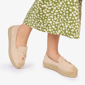 MOCASINI dama Piele ECOLOGICA INTOARSA CU DETALIU AURIU CRL1026 CU ELASTIC Culoare: BEJ
