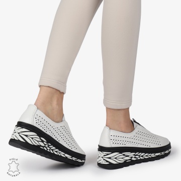 Pantofi Casual dama PERFORATI din Piele naturala CU DESIGN PE TALPA SLIP-ON CRL1338 ALB - Img 2