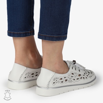 PANTOFI CASUAL dama din Piele naturala PERFORATA CU MODEL CRL1356 ALB - Img 4