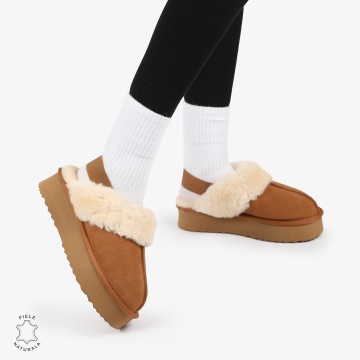 PAPUCI DAMA TIP UG din PIELE INTOARSA CU ELASTIC LA SPATE CRL1269 CULOARE: Camel - Img 3