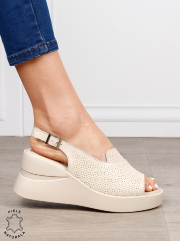Sandale damă din piele naturală model simplu și confortabil cu platformă CRL1645 BEJ - Img 2
