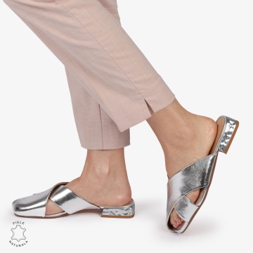 PAPUCI Dama Piele Naturala CU MODEL PE TOC CRL1395 ARGINTIU - Img 2