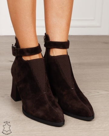 Botine damă din piele naturală întoarsă, cu elastic frontal și baretă cu cataramă CRL1885 CAFENIU - Img 2
