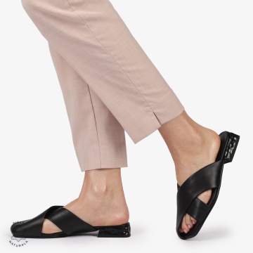 PAPUCI Dama Piele NaturalaCU MODEL PE TOC CRL1395 NEGRU - Img 2