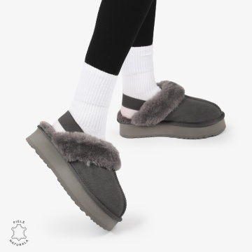 PAPUCI DAMA TIP UG din PIELE INTOARSA CU ELASTIC LA SPATE CRL1269 CULOARE: Gri inchis - Img 2