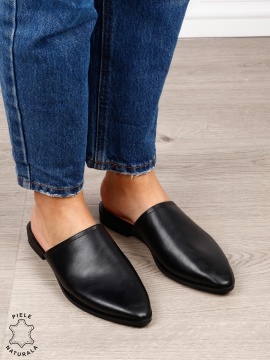 PAPUCI DAMA DIN PIELE NATURALA cu design clasic CRL1625 NEGRU - Img 3