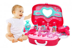 Set joaca rol frumusete "Geanta autobuz ", bijuterii, rujuri, feohn, perie par si alte accesorii incluse - Img 10