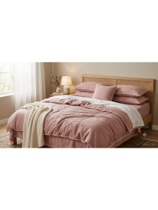 Set lenjerie de pat uni roz pudra cu vipusca 7 piese 160 x 200