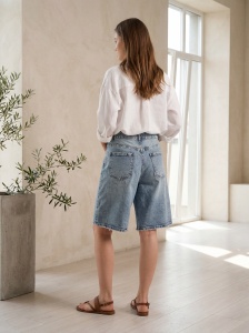 Pantaloni scurți din denim relaxed fit cu tiv destrămat