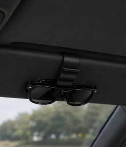 Set 2 suporturi ochelari auto negre cu clemă parasolar, vedere produs
