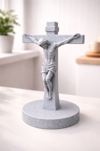 Cruce Decorativă cu Iisus Hristos 18 cm - Sculptură cu Efect de Marmură