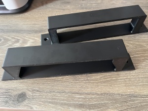 Suport calculator ECU BMW M57 si M47 montat pe ECU, vedere frontala dupa instalare.