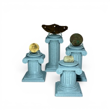Suport Expozițional „Antiquitas” – Coloană pentru Artefacte