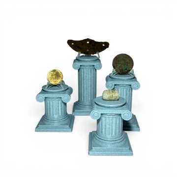Suport Expozițional „Antiquitas” – Coloană pentru Artefacte