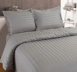 Set lenjerie de pat Hotel Line 200x200/260 cm, bumbac satinat , 3 piese, închidere cu capse, gri