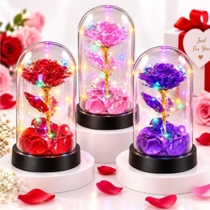 Trandafir Cristalizat 14cm cu Petale Decorative, Lumină LED Multicoloră, în Cupolă Transparentă din Plastic Diferite Culori