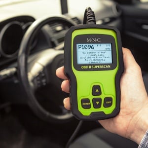 Aparat de diagnosticare auto - cititor de cod de eroare OBD2 -12V