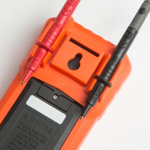 Multimetru digital cu tester baterii, măsurarea temperaturii + funcție de lampă de lucru - Img 3