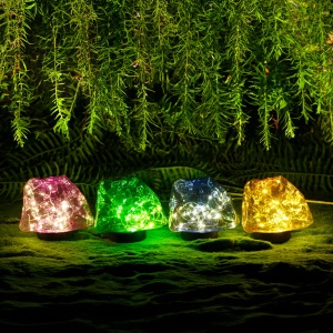 Lampă solară cu țăruș - formă de piatră - colorată - 140 x 120 x 120 mm - LED alb cald