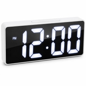 Ceas Digital LED 15×6.5cm, Afișaj Oglinda cu Cifre Mari, Alarmă cu Funcție Amanare, Alimentare prin USB sau Baterii