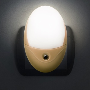 Lumină de veghe - cu senzor de lumină - 240 V - galben