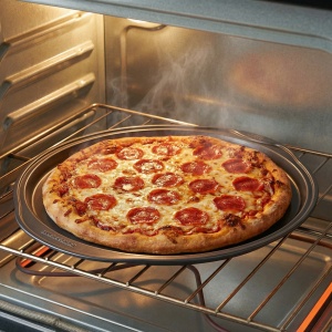 Tavă pentru pizza Baker’s Secret Classic Line – 41,3 x 38,8 x 2,1 cm - Img 2