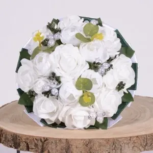 Buchet Bujori cu Trandafiri si Perle - Verde / Alb - Img 3