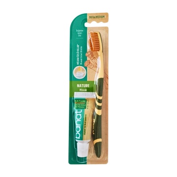 Set cadou calatorie cu pasta de dinti 15 ml si periuta de dinti Banat Nature Miswak [5658]