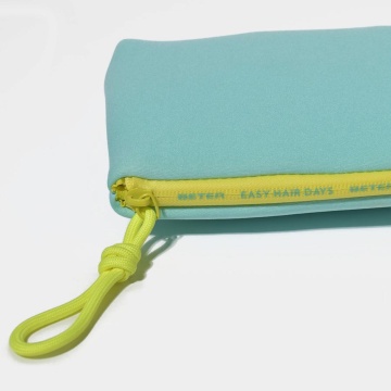 Borseta cosmetica din neopren turquoise Beter Easy Hair Day [0048] - Img 3