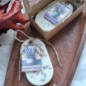 Mărturie odorizant dulap cu lavandă - ceară parfumată în cutiuță craft-forma ovala