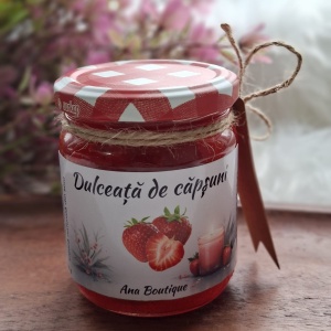 Lumânări parfumate în borcănel de sticlă - Colecția ,,Dulceţurile Anei,, -"DULCEAŢĂ DE CĂPŞUNI"
