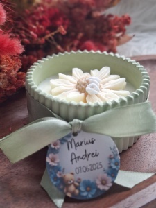 Mărturii botez – lumânări parfumate în recipient ceramic -verde deschis - Img 3